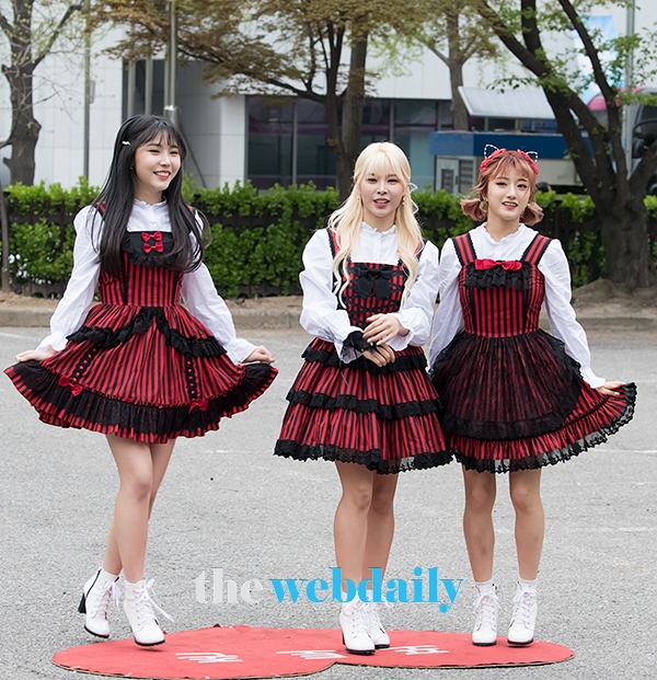 핑크판타지SHY, KBS 2TV 음악방송 '뮤직뱅크' 출근길