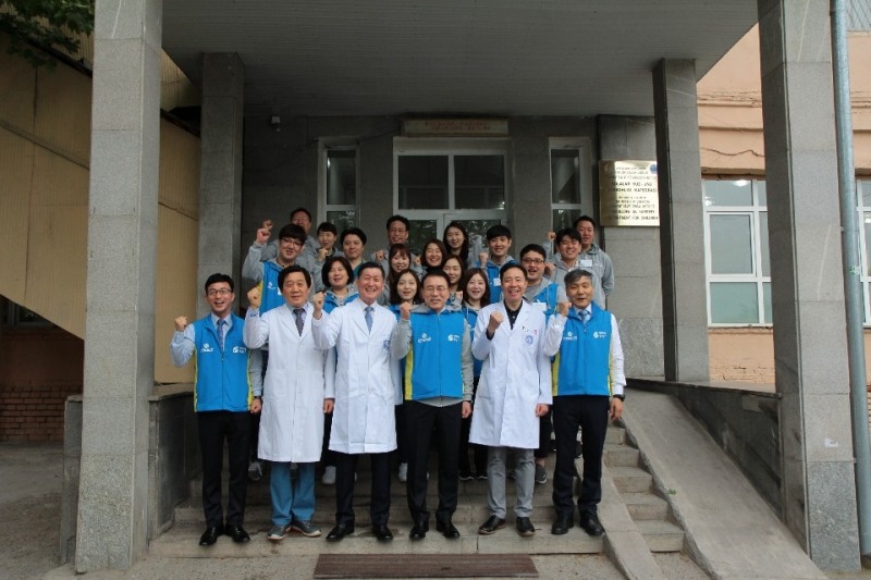 신한금융그룹, 서울대 치과병원과 ‘우즈베키스탄 해외의료봉사’ 실시