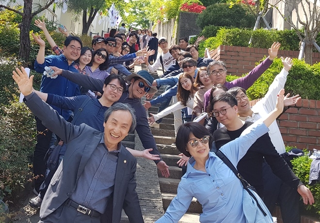 광주지방변호사회와 달빛교류행사에서 기념촬영.