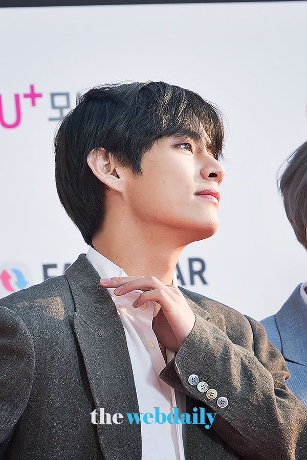 방탄소년단(BTS) 뷔, U+5G 더팩트 뮤직 어워즈 레드카펫 행사