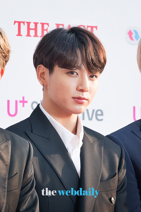 방탄소년단(BTS) 정국, U+5G 더팩트 뮤직 어워즈 레드카펫 행사