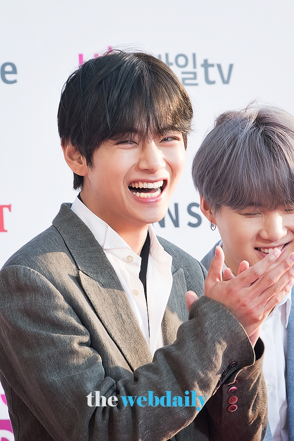 방탄소년단(BTS) 뷔, U+5G 더팩트 뮤직 어워즈 레드카펫 행사