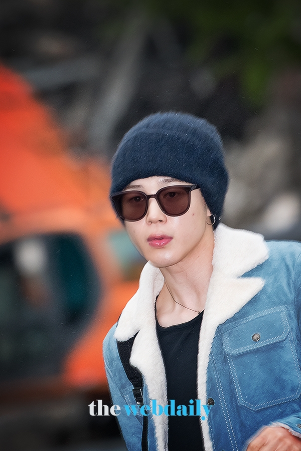 방탄소년단(BTS) 지민, KBS 2TV 음악방송 '뮤직뱅크' 출근길