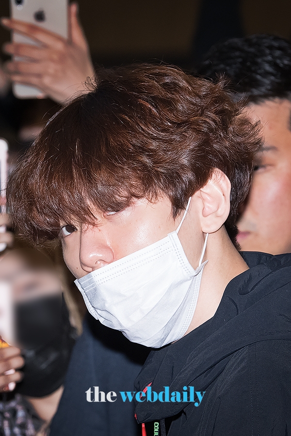 엑소(EXO) 백현, 김포국제공항 출국 현장