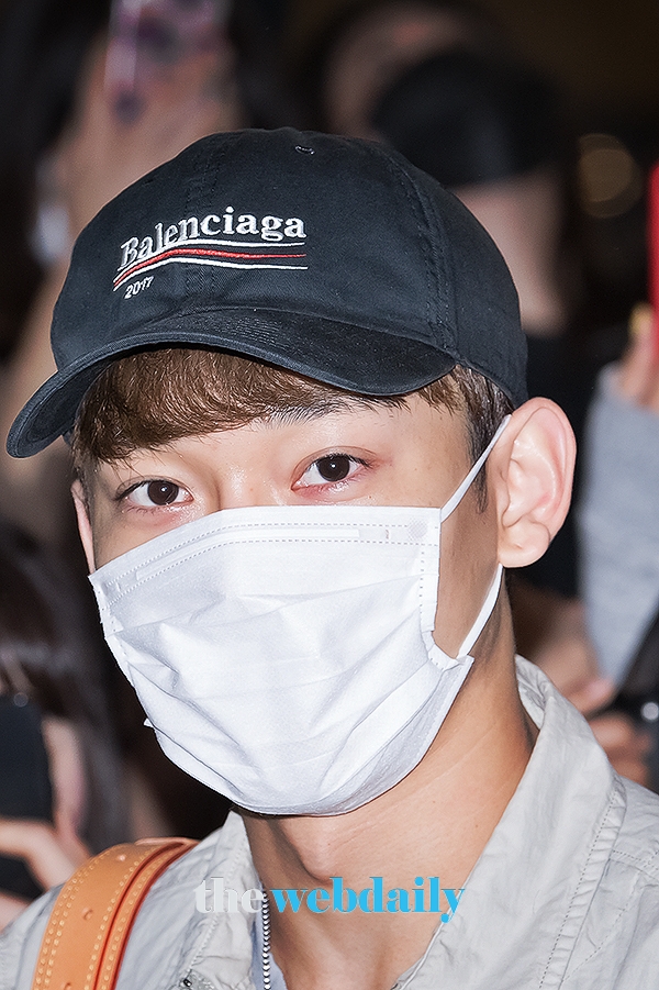 엑소(EXO) 첸, 김포국제공항 출국 현장