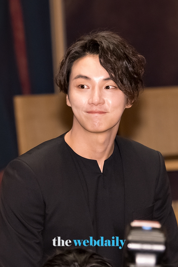 윤시윤, SBS 금토드라마 '녹두꽃' 제작발표회 현장