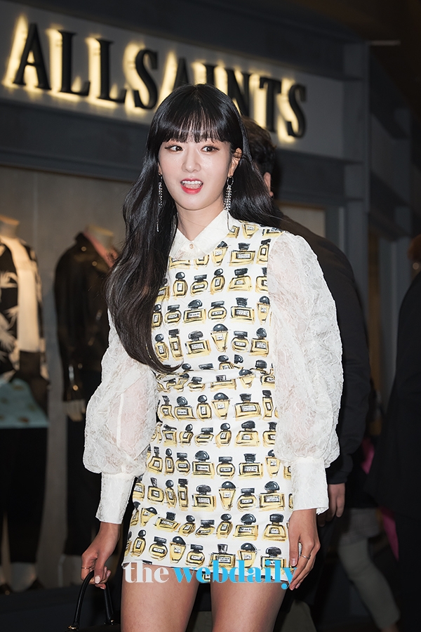 에이핑크 윤보미, 'TOY2' 출시 기념 포토월 행사 현장