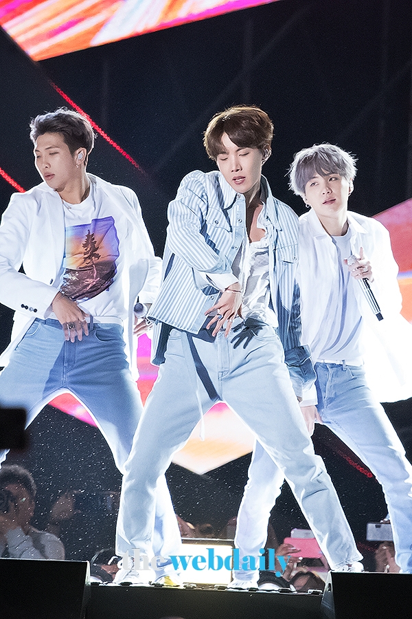 방탄소년단(BTS) RM-제이홉-슈가, SBS 슈퍼콘서트 in 광주 행사 현장