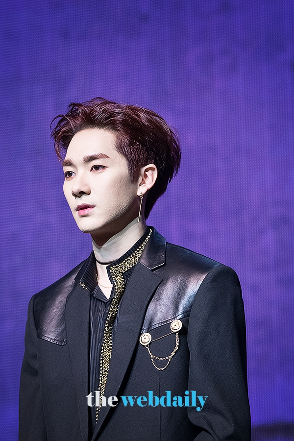 뉴이스트 아론, ‘에버 애프터Happily Ever After’ 발매 기념 쇼케이스 현장