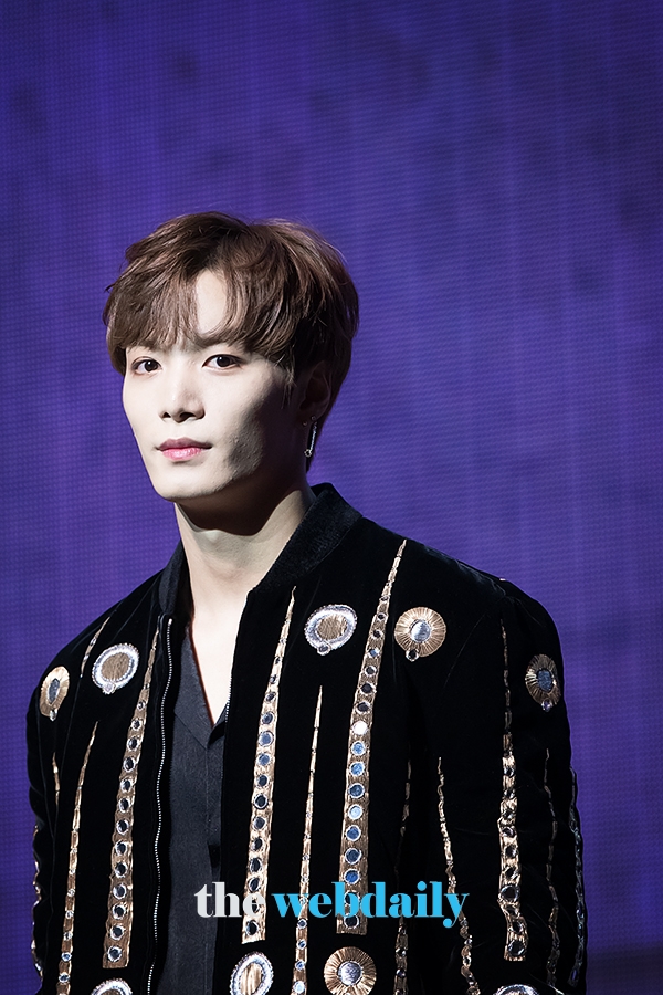 뉴이스트 JR, ‘에버 애프터Happily Ever After’ 발매 기념 쇼케이스 현장