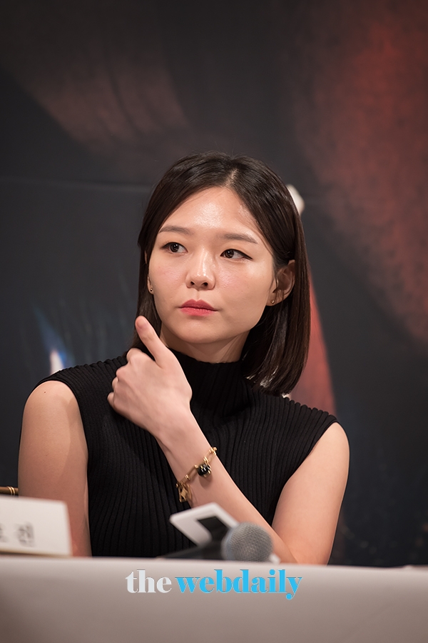 이솜, OCN 새 수목극 '구해줘2' 제작발표회 현장