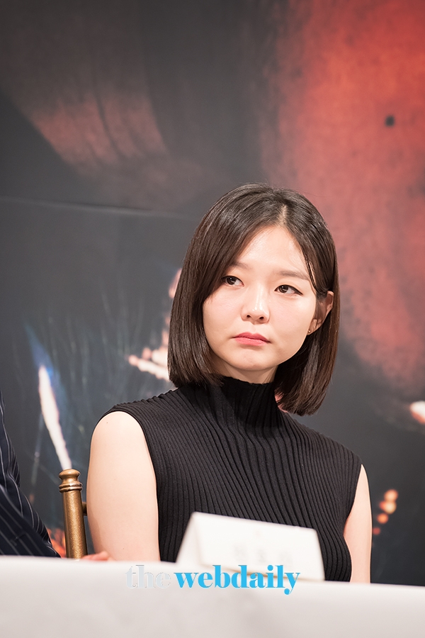이솜, OCN 새 수목극 '구해줘2' 제작발표회 현장