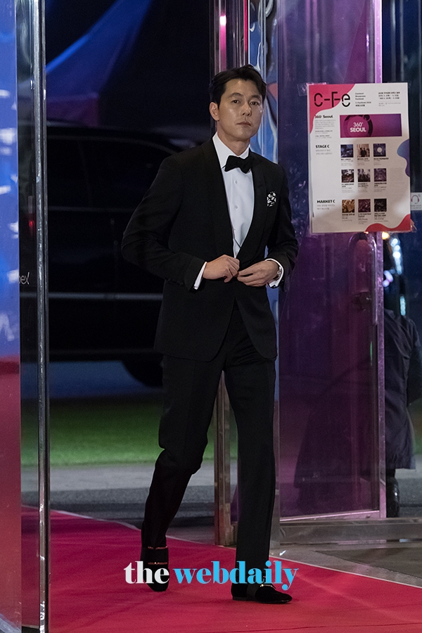 정우성, '제55회 백상예술대상' 레드카펫 행사 현장