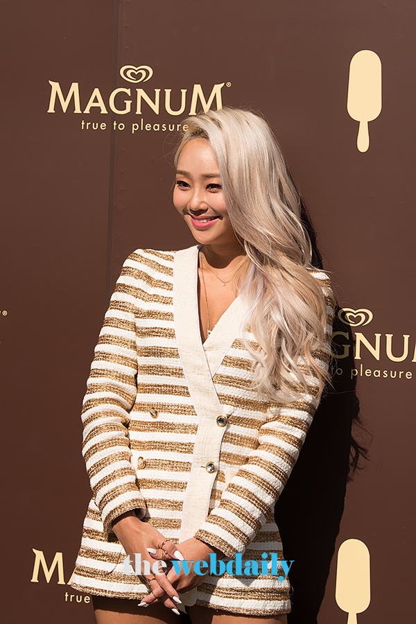 효린, 매그넘 ‘파이브센스 뮤지엄 전시 오프닝 행사’ 포토월 행사