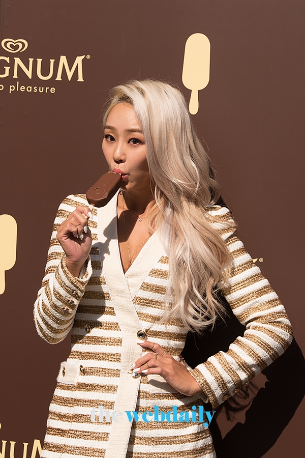 효린, 매그넘 ‘파이브센스 뮤지엄 전시 오프닝 행사’ 포토월 행사