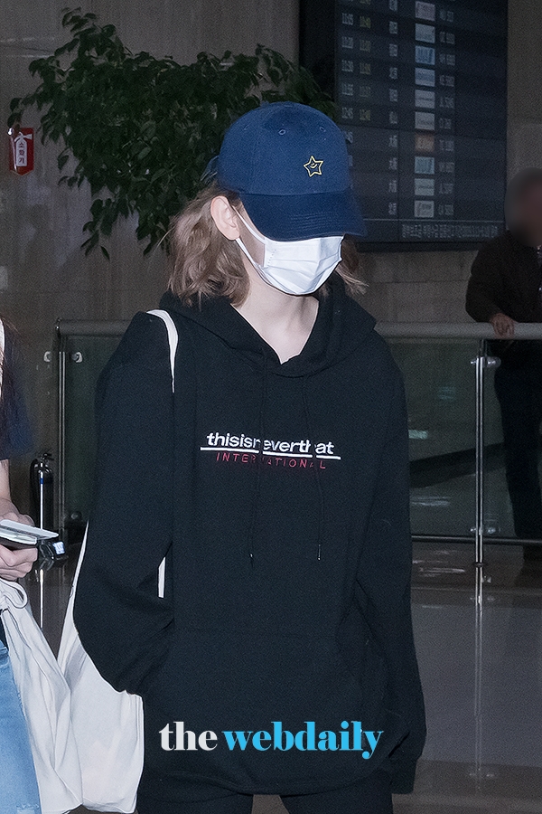 아이즈원(IZONE) 미야와키 사쿠라, 김포국제공항 입국 현장