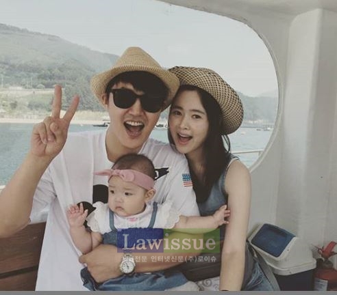 메이비 가족의 단란한 모습 / 사진출처 : instagram