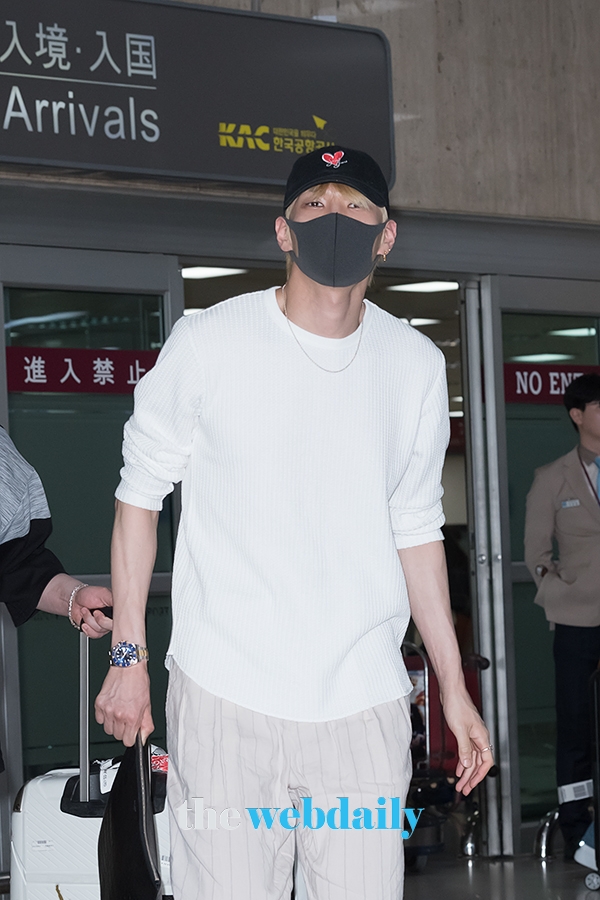 빅스 레오, 김포국제공항 입국 현장