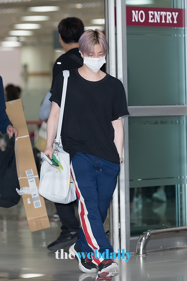 아이콘(iKON) 김진환, 김포국제공항 입국 현장