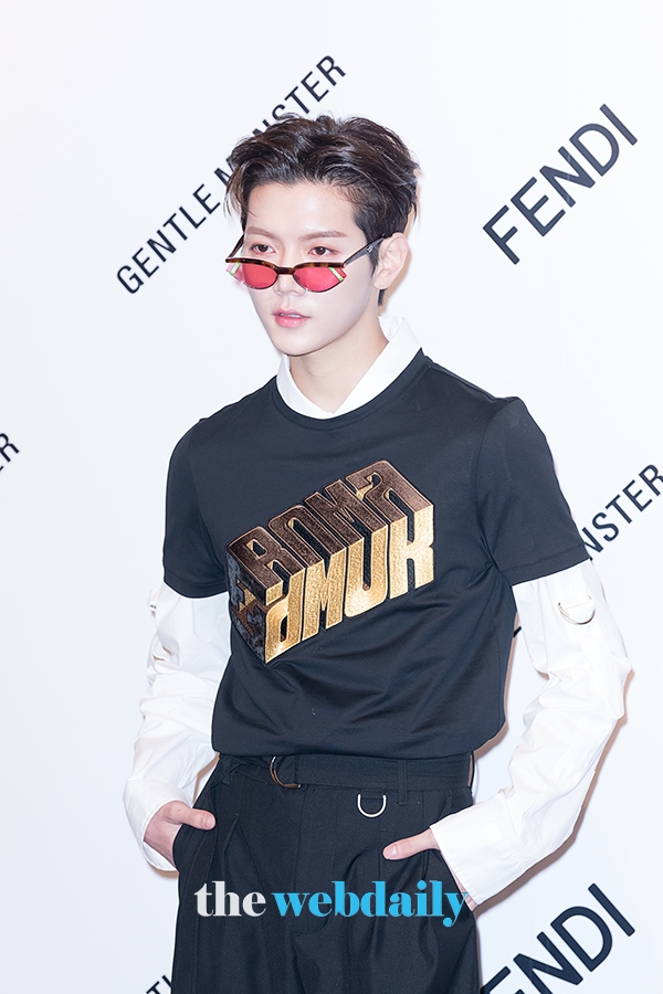 뉴이스트 렌, 젠틀몬스터 포토월 행사 현장