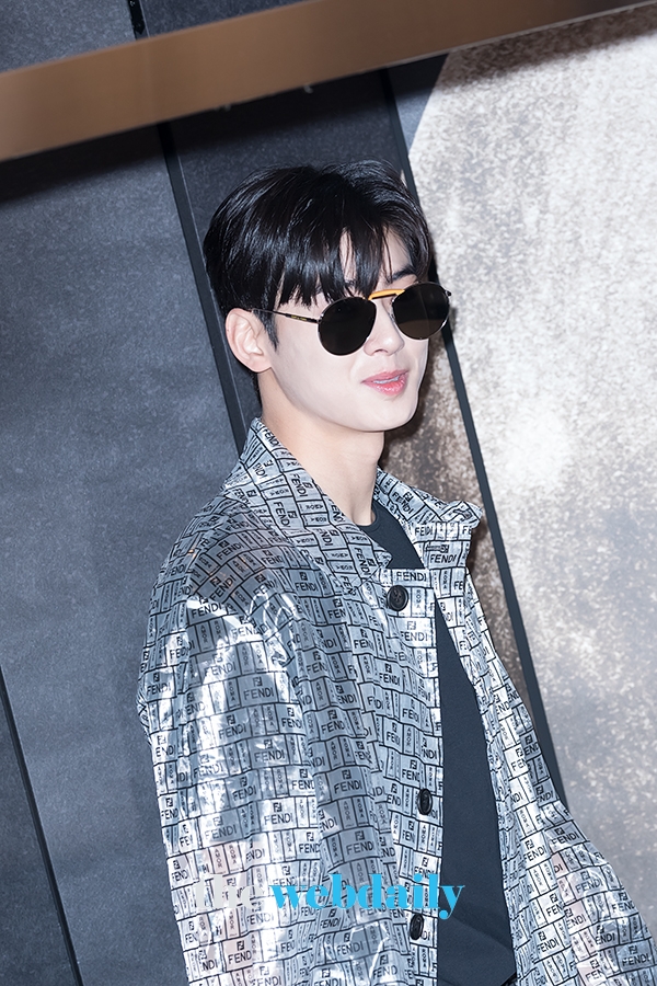 차은우, 젠틀몬스터 포토월 행사 현장