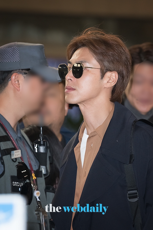 동방신기(TVXQ) 유노윤호, 김포국제공항 출국 현장