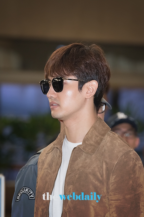 동방신기(TVXQ) 최강창민, 김포국제공항 출국 현장