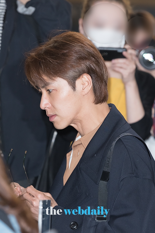 동방신기(TVXQ) 유노윤호, 김포국제공항 출국 현장