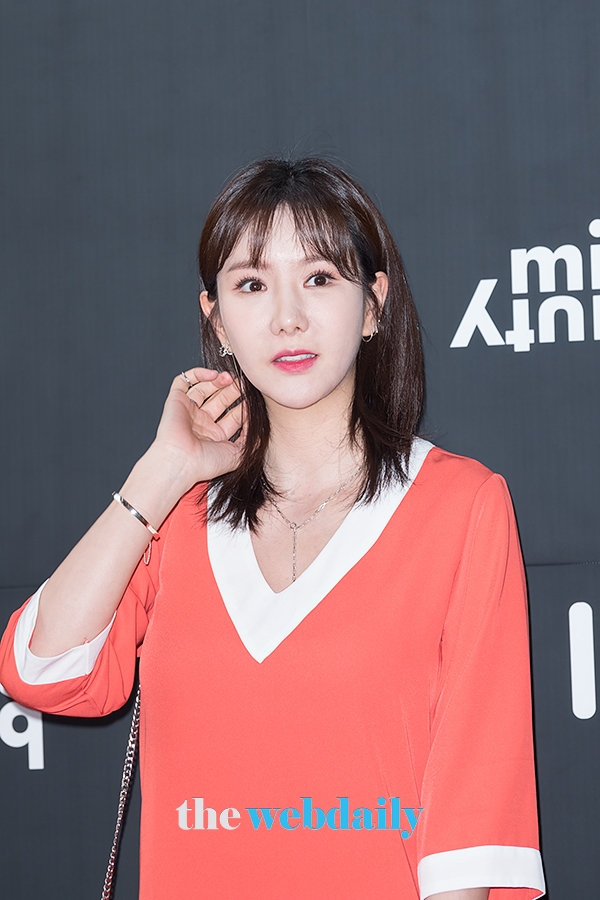정아, 밀리언뷰티 포토월 행사 현장