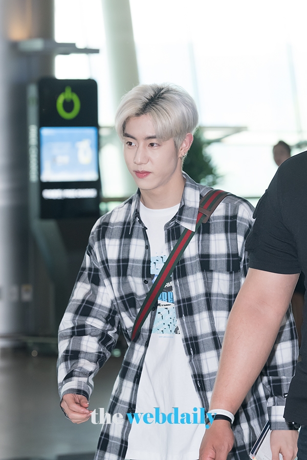 갓세븐(GOT7) 마크, 김포국제공항 국내선 출발 현장