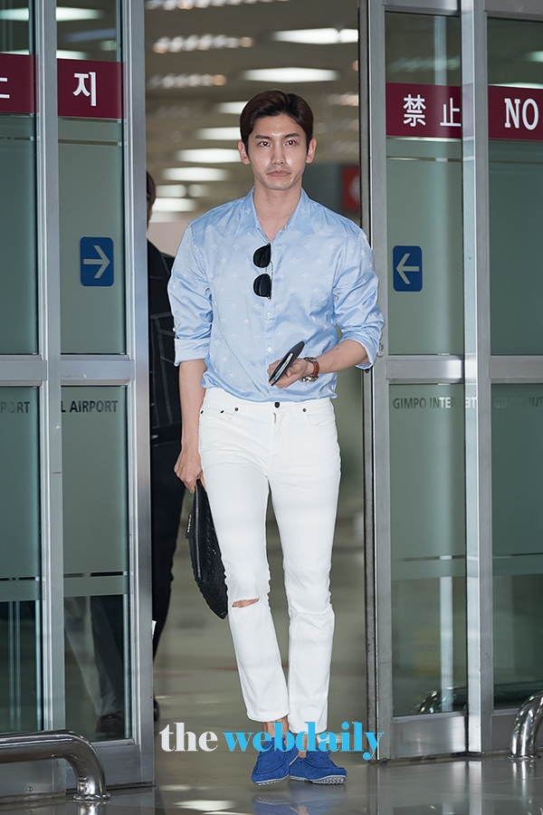 동방신기(TVXQ) 최강창민, 김포국제공항 입국 현장