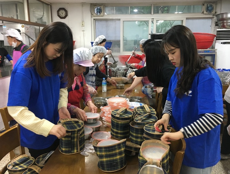 bhc치킨 ‘해바라기 봉사단 3기’ 1조 봉사활동 (사진=bhc)