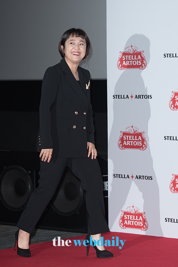 송은이, ‘비컴 언 아이콘(Become An Icon)’ 캠페인 포토월 행사 현장
