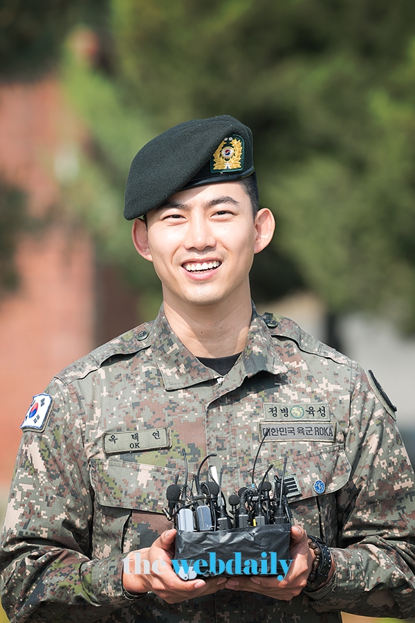 옥택연, 전역 인사 현장
