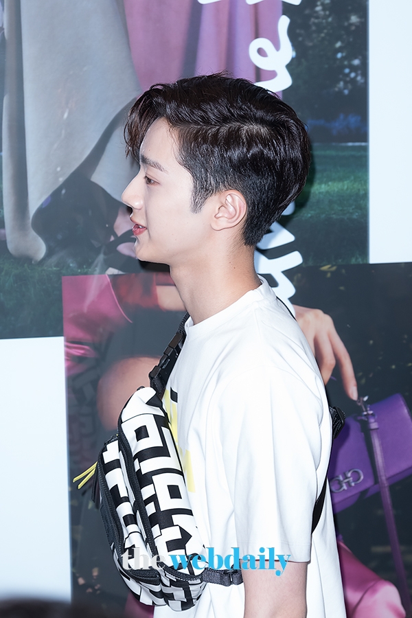 라이관린, 롱샴 'LGP' 컬렉션 론칭 기념 포토월 행사 현장