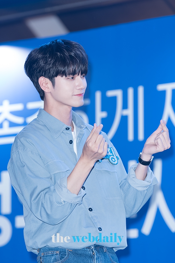 옹성우, 루핑 팬사인회 현장