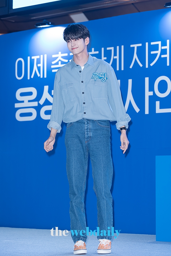 옹성우, 루핑 팬사인회 현장