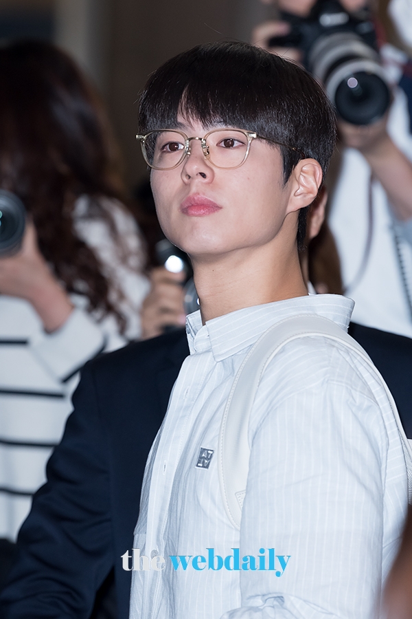 박보검, 김포국제공항 출국 현장