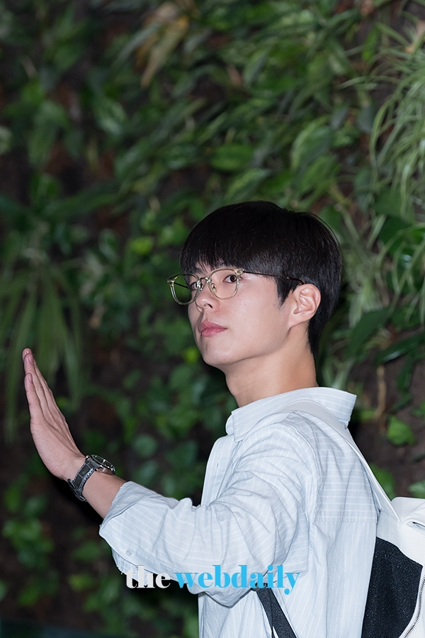 박보검, 김포국제공항 출국 현장