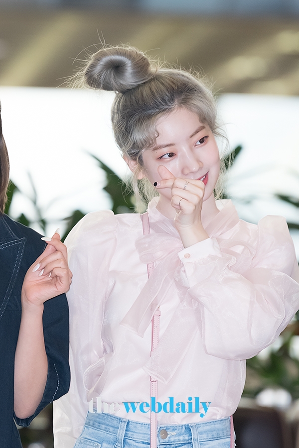 TWICE(트와이스) 다현, 김포국제공항 출국 현장
