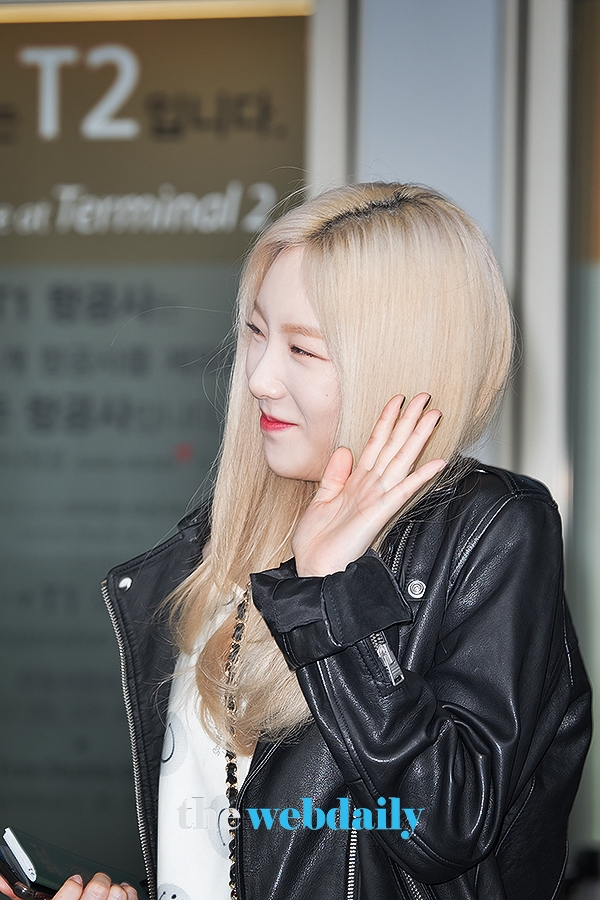 태연, 인천국제공항 출국 현장