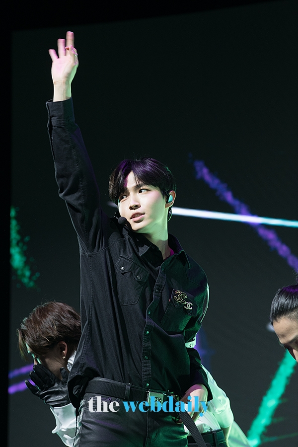 김재환, 첫 번째 미니앨범 'Another' 쇼케이스 현장