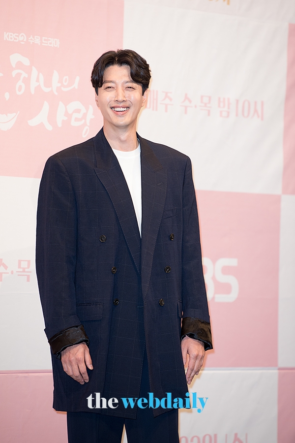 이동건, KBS 2TV 수목드라마 ‘단하나의 사랑’ 제작발표회 현장