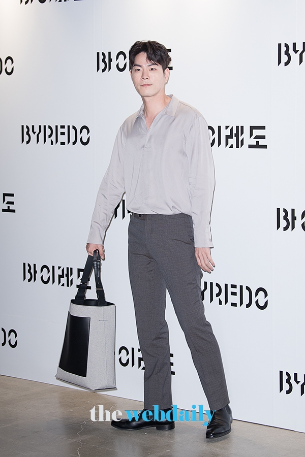홍종현, 바이레도 포토월 행사 행사 현장