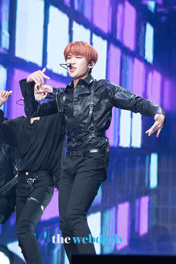 AB6IX 박우진, 데뷔 앨범 B:COMPLETE(비컴플릿)’ 발매 기념 쇼케이스 현장