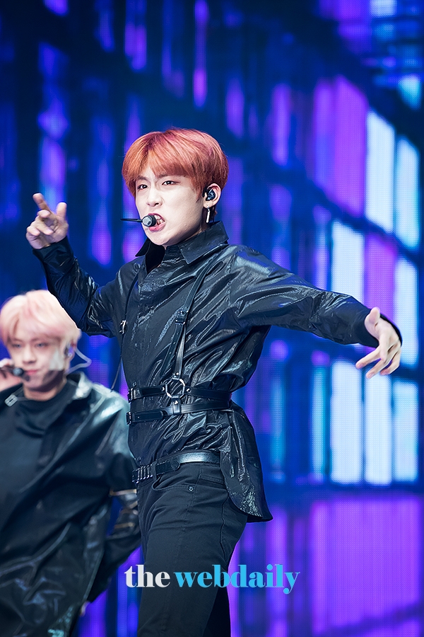 AB6IX 박우진, 데뷔 앨범 B:COMPLETE(비컴플릿)’ 발매 기념 쇼케이스 현장