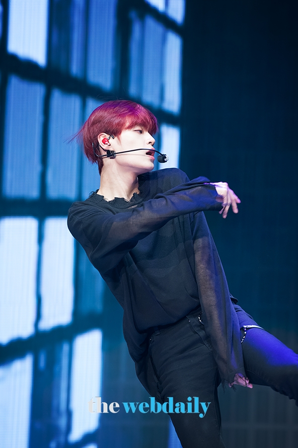 AB6IX 이대휘 데뷔 앨범 B:COMPLETE(비컴플릿)’ 발매 기념 쇼케이스 현장