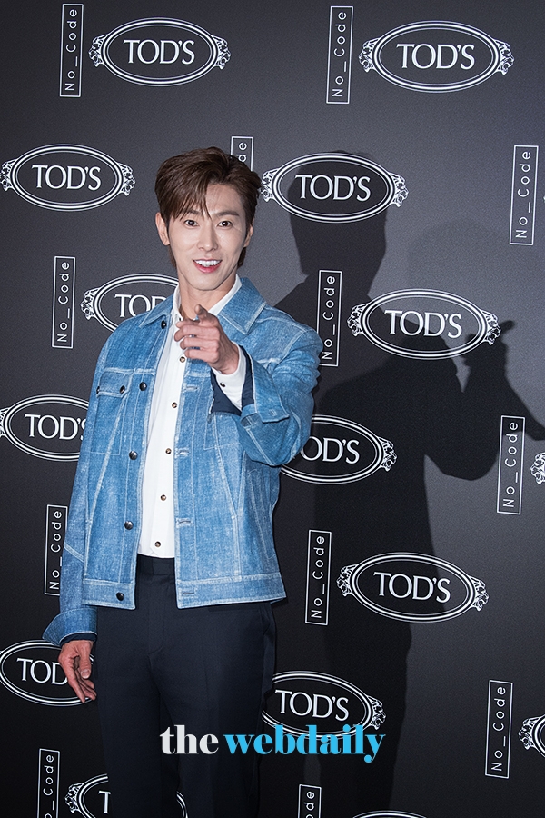 동방신기(TVXQ) 유노윤호, 토즈(TOD’S) 포토월 행사 현장