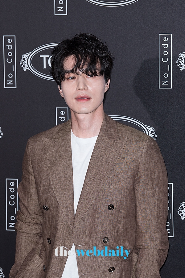 이동욱, 토즈(TOD’S) 포토월 행사 현장