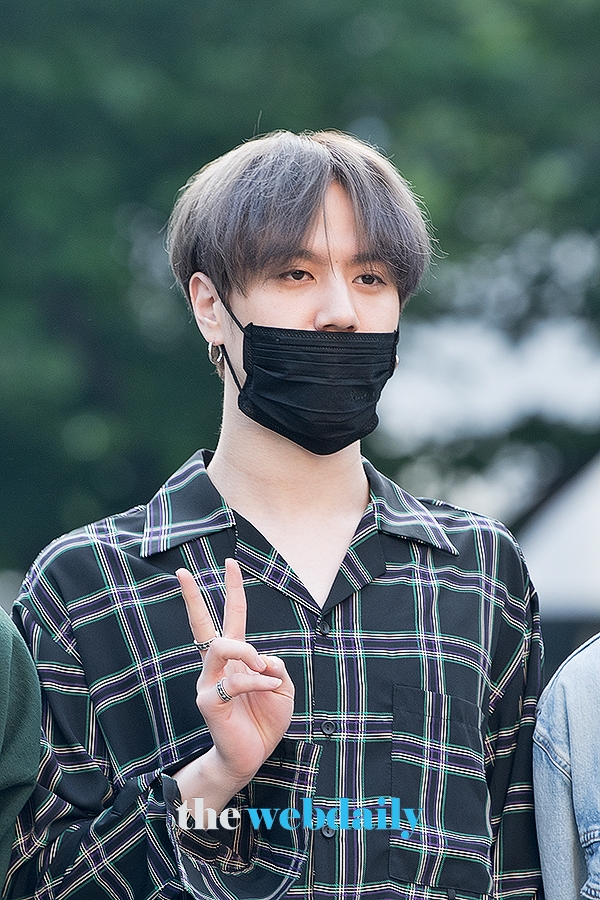 갓세븐(GOT7) 유겸, KBS 2TV 음악방송 '뮤직뱅크' 출근길
